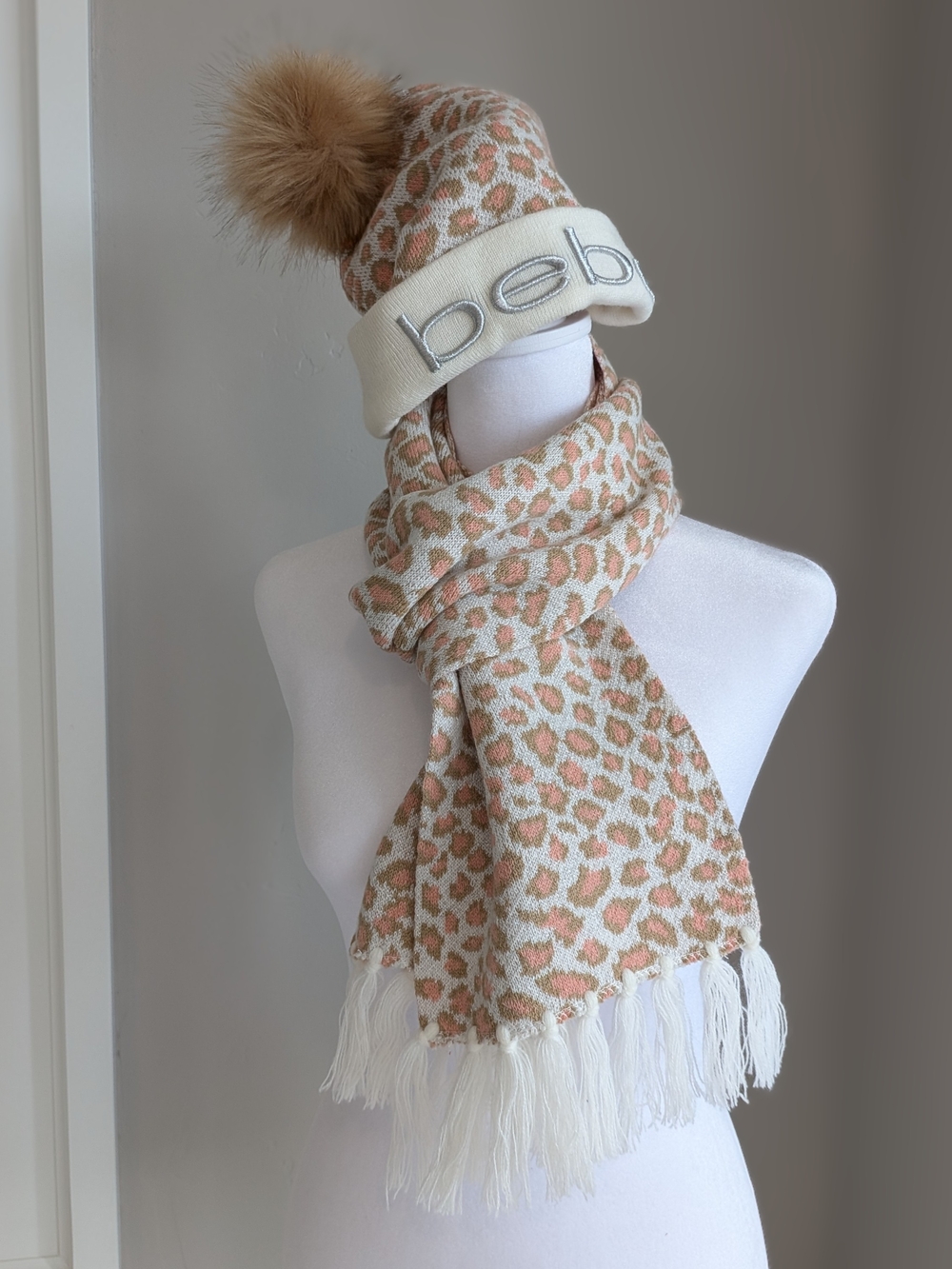 bebe Ladies Leopard Knit Hat & Scarf Set in Beige/Pink
